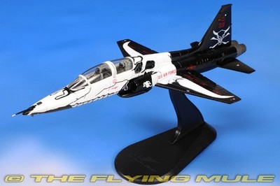 Hobby Master 1:72 T-38C Talon USAF 47th FTW, 87th FTS #65-10331