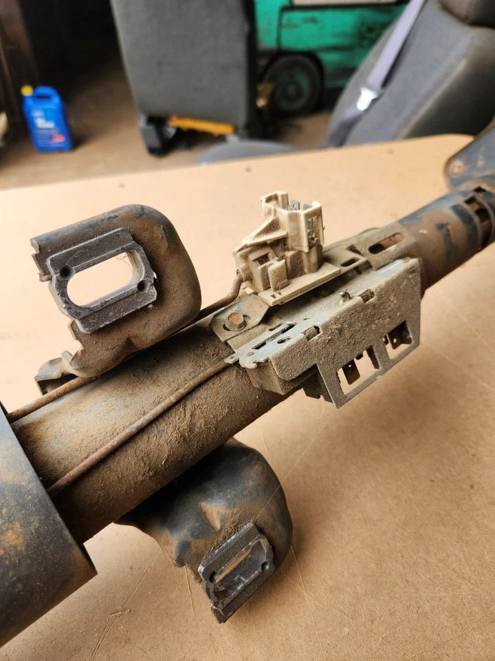 Columna de dirección OEM Chevrolet GMC S10 S15 1982-1987  Foto 2 de 4