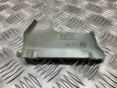 Volkswagen Touran II 2012 Rechts Halterung Kotflügel 1T0810334A MJA86675