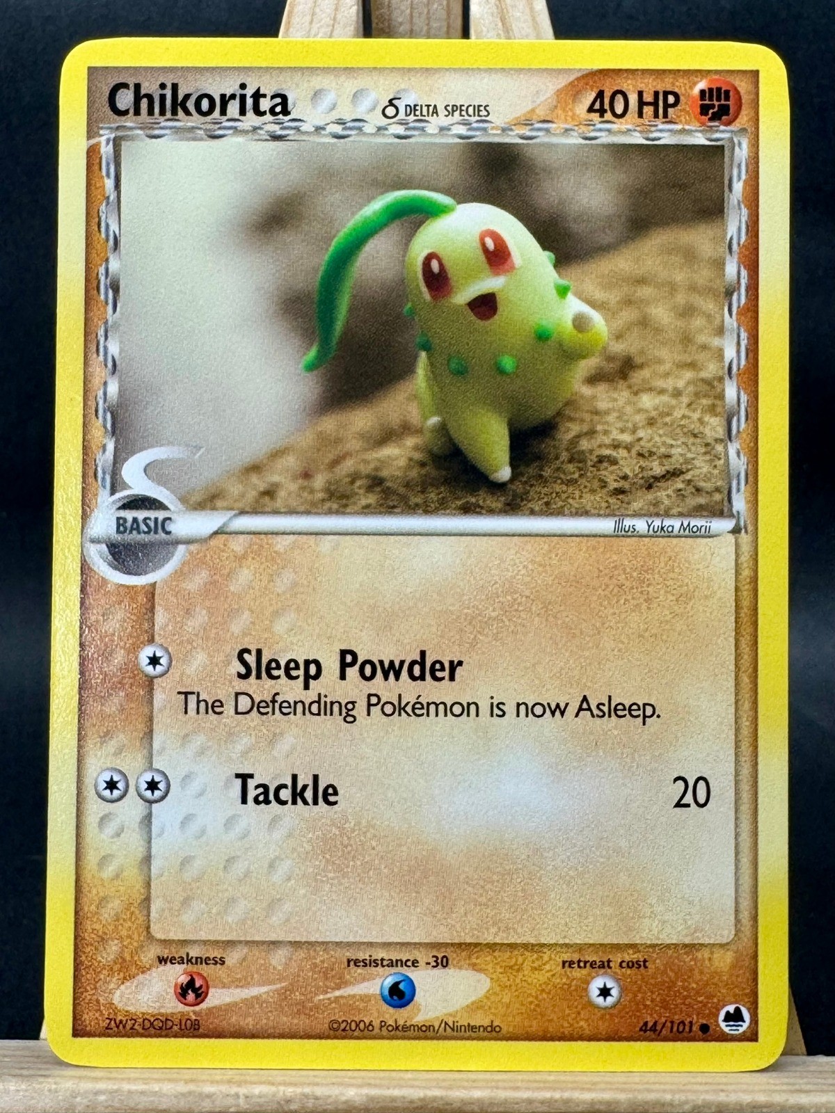 Chikorita (Delta Species) Yuka Morii Pokemon TCG - Dragon Frontiers 44/101 NM