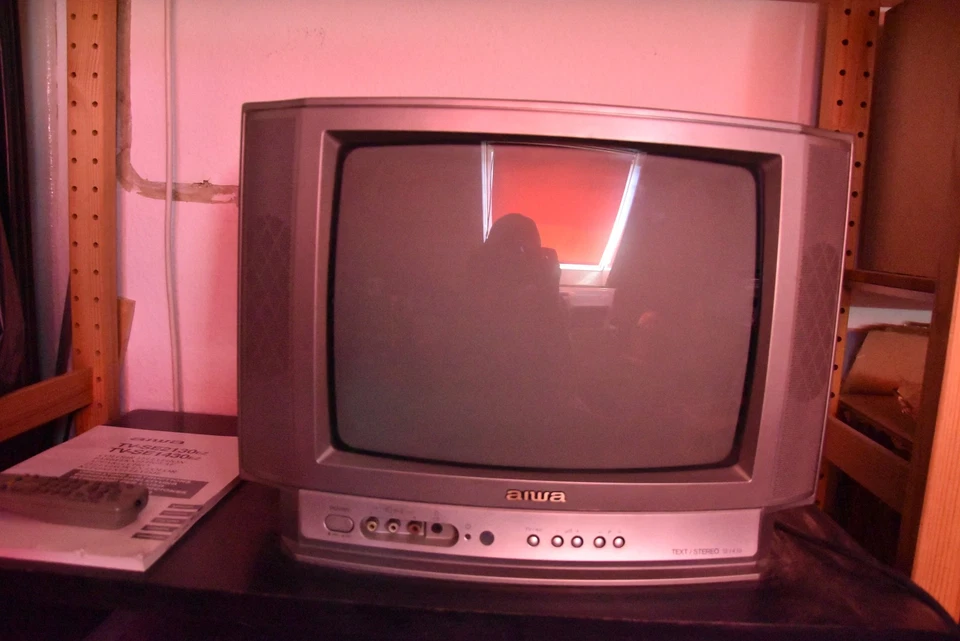 Aiwa CRT TV-1430cz 14 Zoll Stereo - Bild 1 von 2