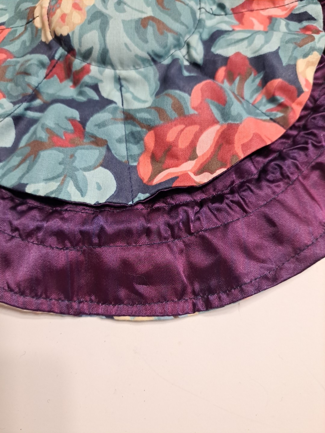 Small Round Victorian Style Drawstring Pouch Flor… - image 5