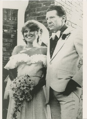 A07 A0782   Jerry Lee Lewis and Kerrie McCarver Wedding Day Press Photo, 1984