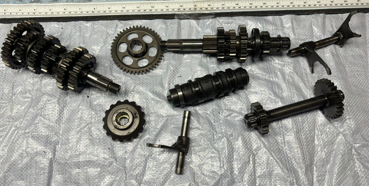 tw 2001 Kawasaki Ninja ZX750 Engine Transmission Gears Shift
