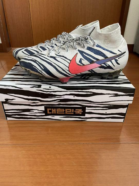 Size 9.5 - Nike Mercurial Superfly 7 