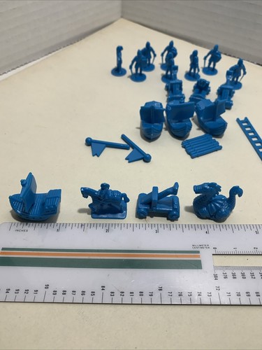 Soldados, barcos, figuras de lucha vintage miniatura de plástico de colores 26 piezas LEER - Imagen 3 de 5