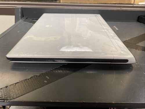 Alienware x17 R1 DELL 17.3" i7-11800H 16GB RAM 512GB SSD - Picture 9 of 22