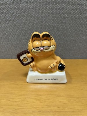 Garfield 1981 Enesco  I Think I m In Love  Porcelain Figurine Used