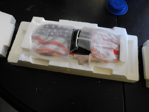 Rare FRANKLIN MINT Corvette Stars & Stripes, 1:24, All Papers, FREE SHIPPING! - Picture 3 of 5