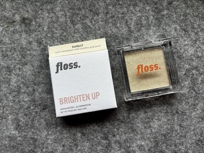 Floss  |  Brighten Up Highlighter Bronzer Illuminateur  |  Sunlit 
