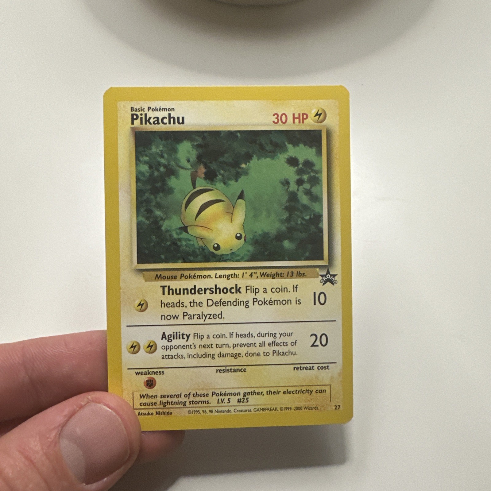 2000 Pokemon Black Star Promo Pikachu #27 MINT 