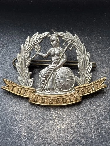 The Norfolk Regiment, British Army Military Cap Badge. WW1