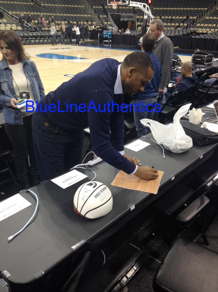STEVE SMITH Michigan State Spartans FIRMADO tablero de baloncesto 12x12 con certificado de autenticidad Foto 2 de 2