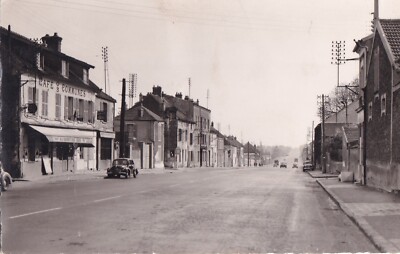 Old postcard postcard LA GRANGE AUX CIRCLES café at the bus stop ti
