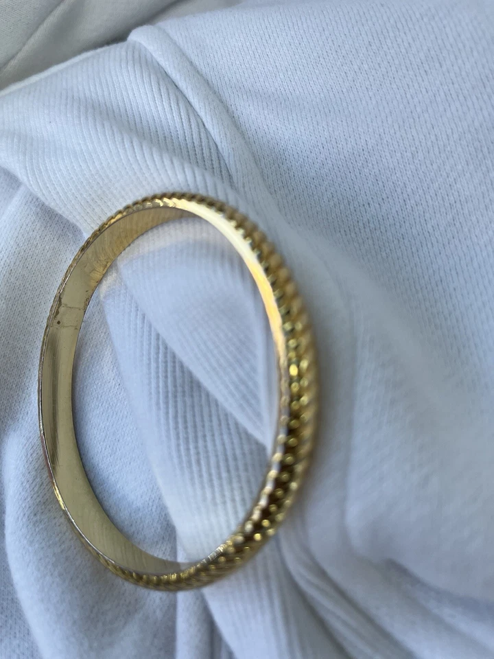 LILLY PULITZER Signed 2015 Yellow Gold Tone "Jungle" Collection Bangle Bracelet - Image 2 of 4