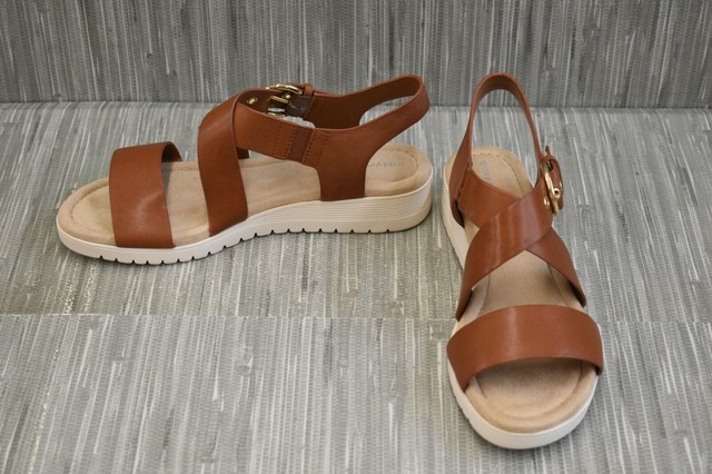 easy spirit helix sandals