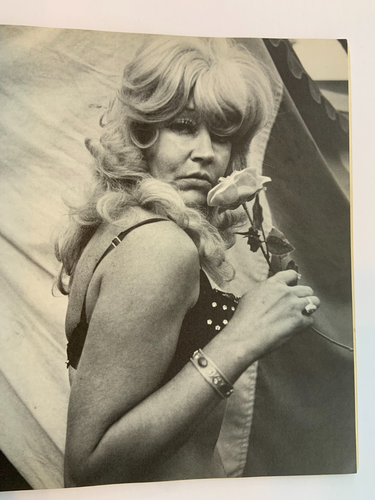Carnival Strippers - Susan Meiselas - couverture souple première édition 1976 (bon état) - Photo 14 sur 17