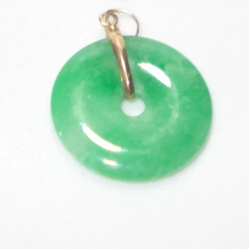 18k Solid Yellow Gold Natural Donut Green Jade Pendant Charm 4.11 Grams - Picture 1 of 4