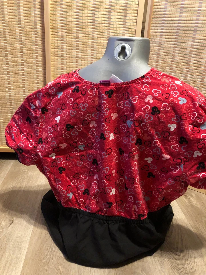 Scrubs Scrub Top Cartoon Disney Mickey and Minnie Mouse Ears 2X 2XL (H79) - Image 4 of 4