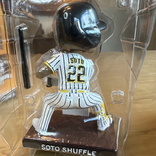 2023 San Diego Padres #22 Juan Soto Shuffle Canel's Bobblehead SGA Baseball Bat - Picture 12 of 18