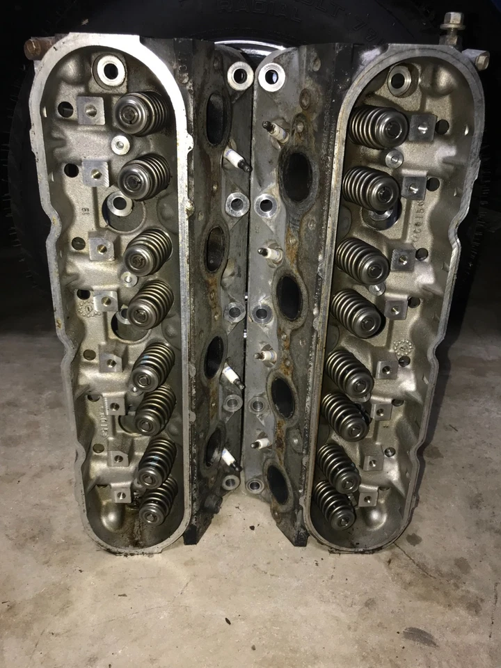 Cilindro 317 HEADS LS1 LS2 GM 6.0 LS LQ4 LQ9 para motor Chevelle C10 Camaro Z28 Foto 2 de 4