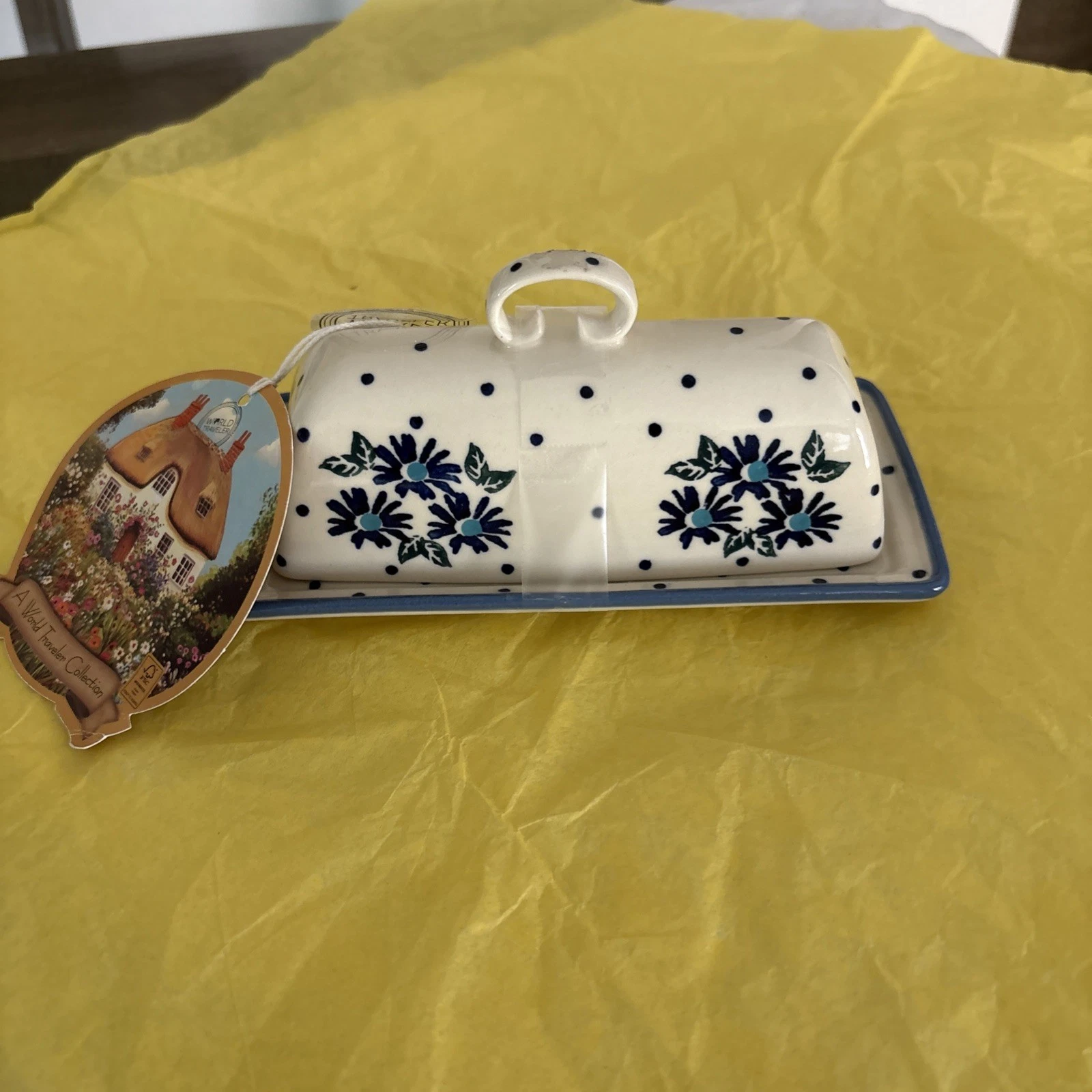 POLISH WIZA POTTERY LIDDED BUTTER DISH IN BLUE FLORAL 6,3”