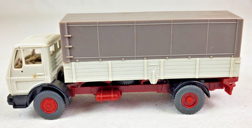 Camión de estacas cubierto Wiking HO 1:87 Mercedes Benz 3 5/8" de largo como nuevo - Imagen 5 de 10