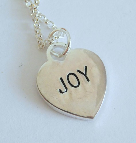 Premier Designs Silver Tone Hope/Joy Heart Charm Bracelet New - Picture 2 of 3