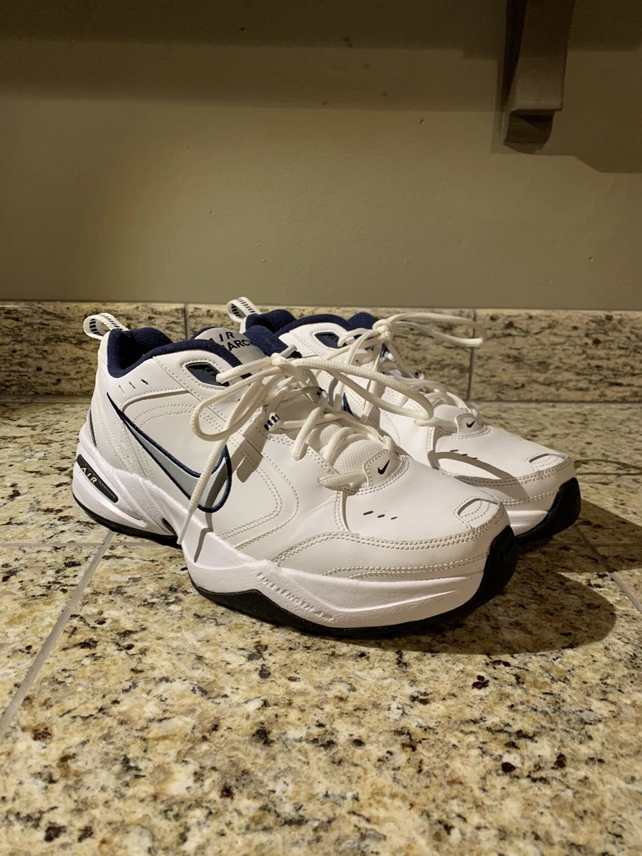 Air monarch clearance iv on feet