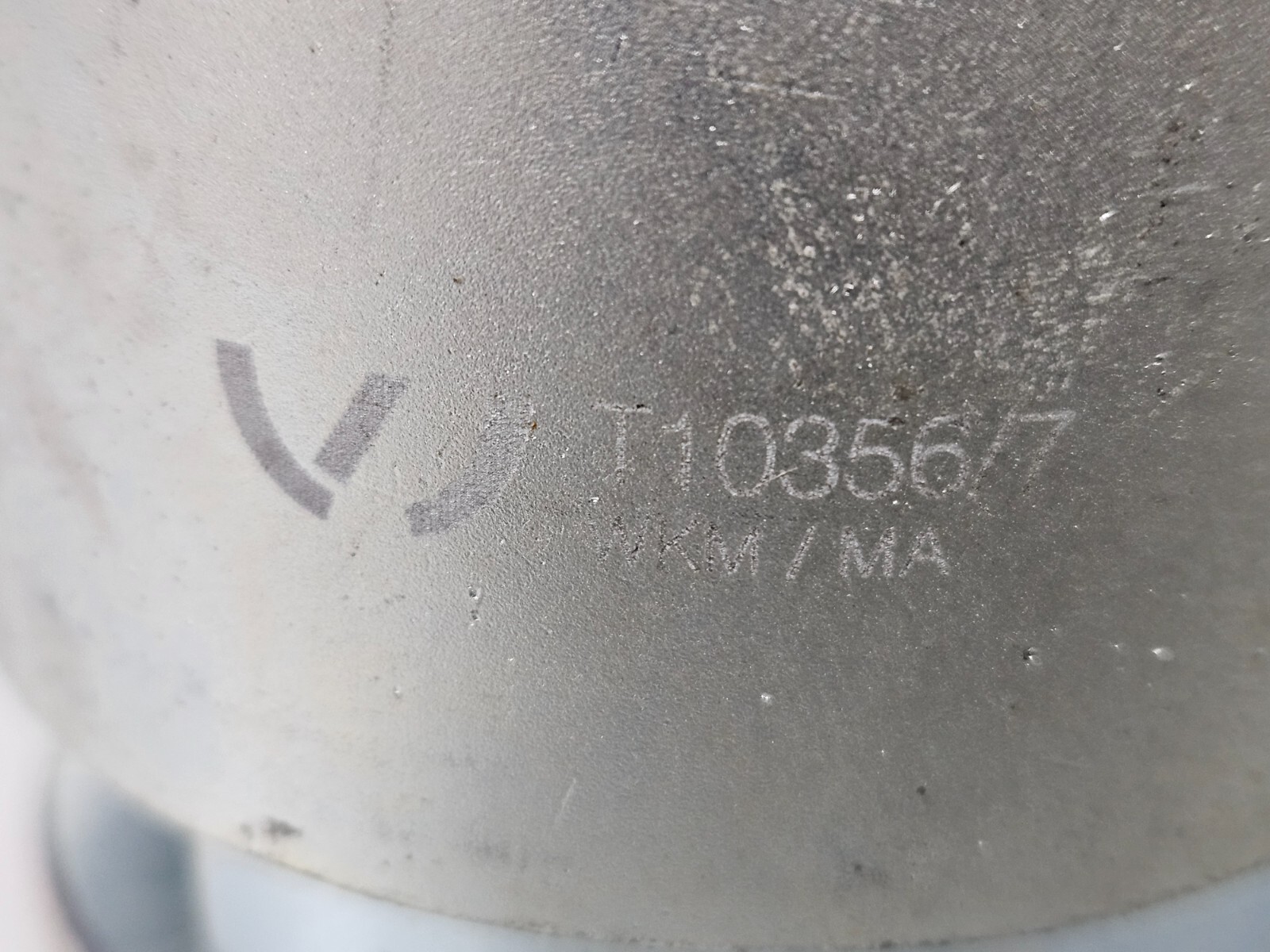 Picture 2 of 3