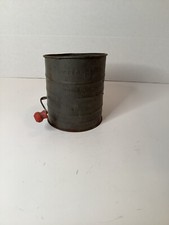 Vintage Brite Pride Flour 5 Cup Sifter Measure Tin Crank Rustic, Made in USA