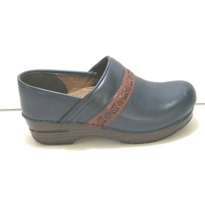 crocs vivid bloom collection