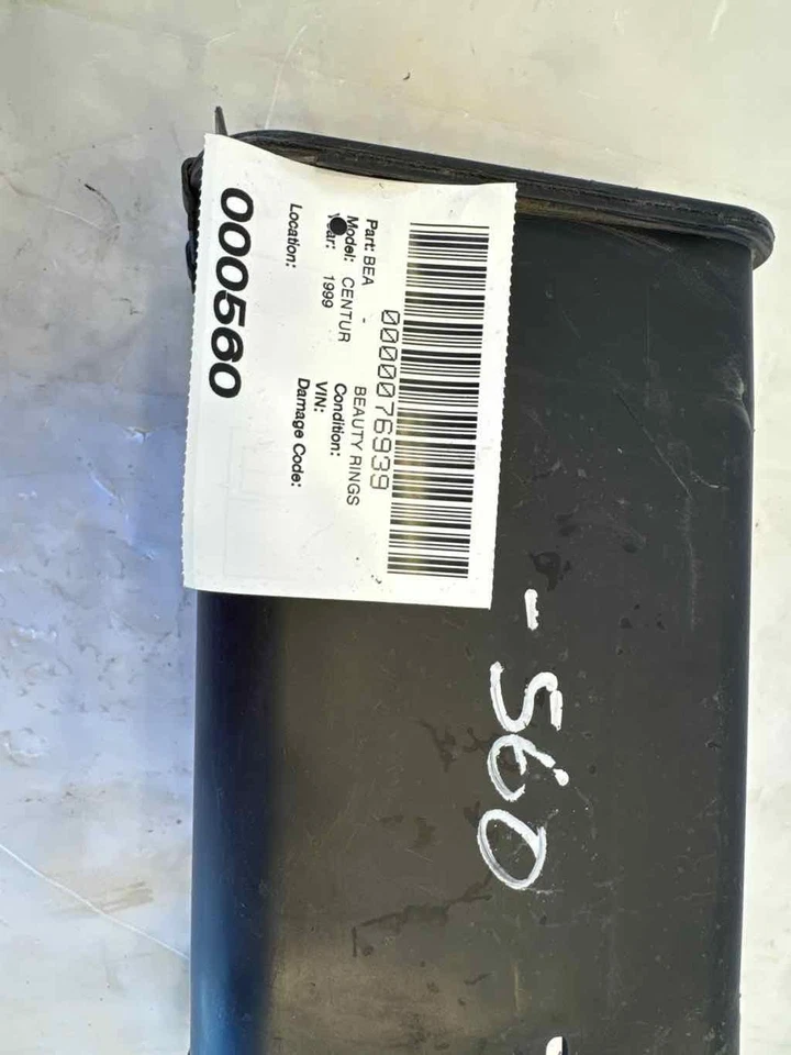 Buick Century 1998 1999 bote evaporador de carbón lata de vapor de carbono sedán de 3,1 L Foto 2 de 4