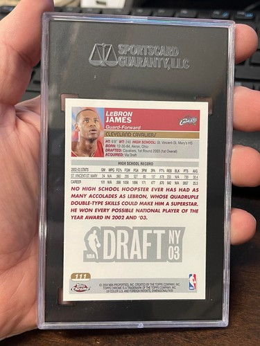 2003-04 Topps cromo #111 LeBron James RC SGC 96 Cavaliers novato - Imagen 6 de 16
