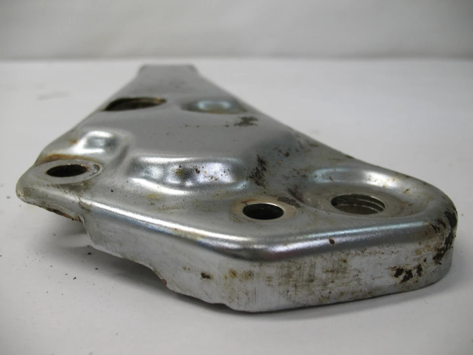 Suzuki GS300 GS 300 L 1982 reposapiés derecho soporte clavija 43810-44102 Foto 4 de 4