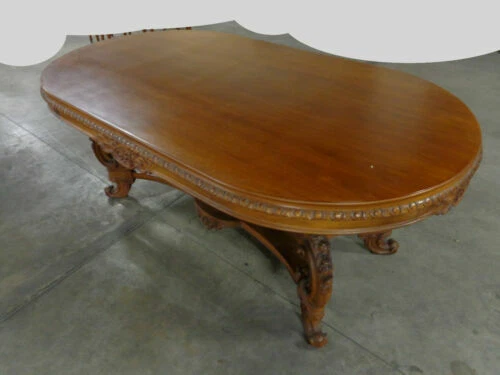 Table du XIXe siècle Louis XIV, baroques