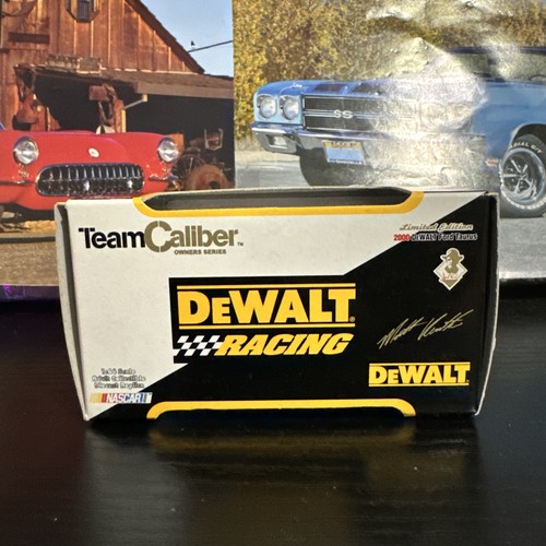 Team Caliber Roush Racing Matt Kenseth #17 DeWalt 1/64 Limited Edition 1/10,080 - Picture 4 of 7