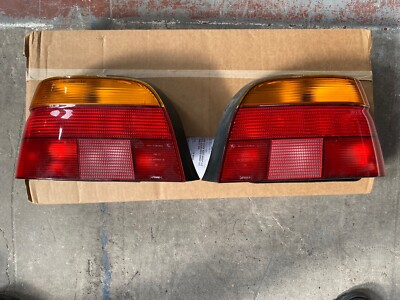 Pre-Facelift 1997-2000 BMW E39 5-Series 525i 530i 540i Tail Lights Brake Lamps