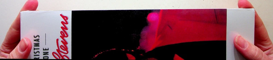 SHAKIN STEVENS Merry Christmas Everyone LP (NEW** Coloured Vinyl 2022) - Image 3 of 4