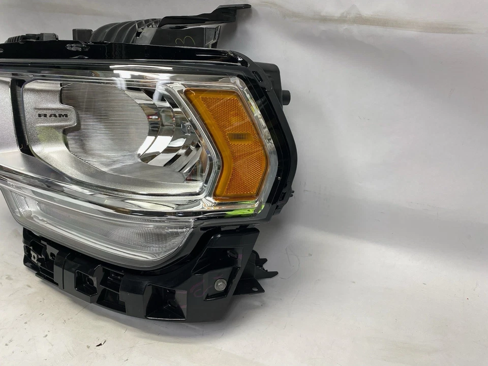 ¡NUEVO! Faro del conductor izquierdo izquierdo Dodge RAM 2500 3500 2019-2024 LH OEM 68360177AE Foto 3 de 4