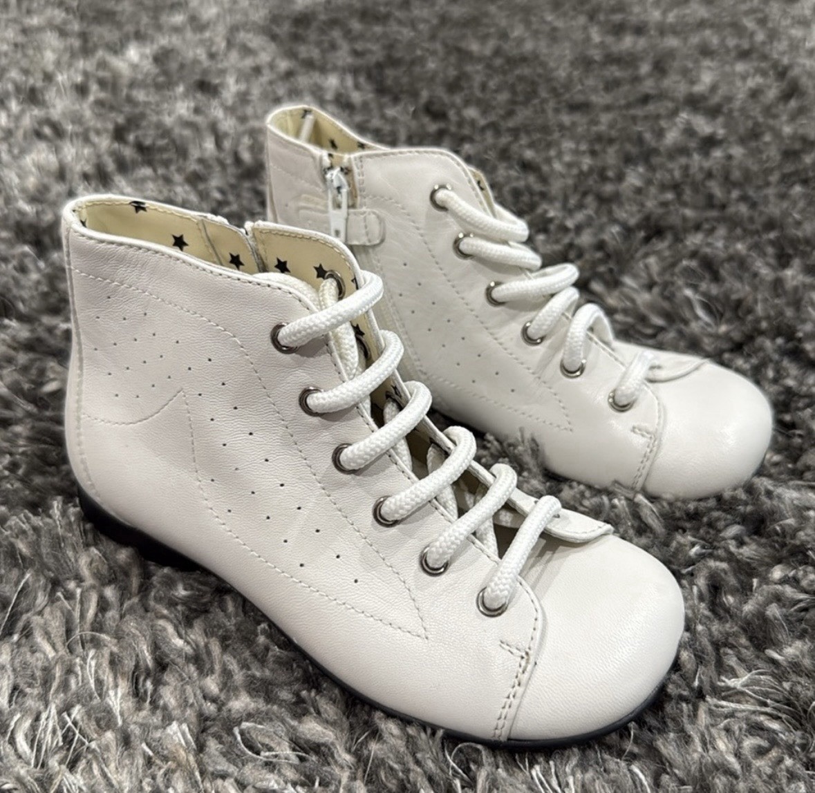 Gucci White Leather Bee Embroidery Bootie Lace Up Zip Unisex Kids EU 26