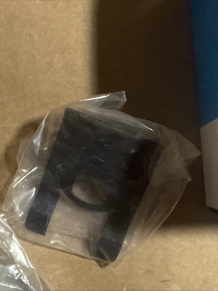 FORD E1FZ-6143505-B TRUNK LOCK NEW NOS 81 87 FORD ESCORT - Image 3 of 4