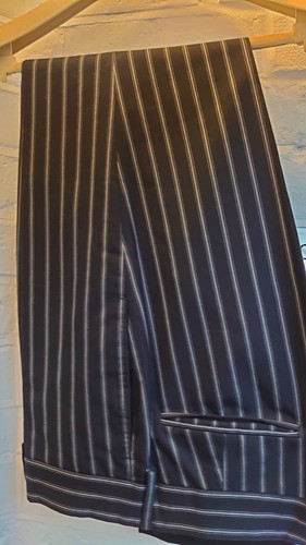 Men’s Pinstripe Gucci Suit - Picture 7 of 15