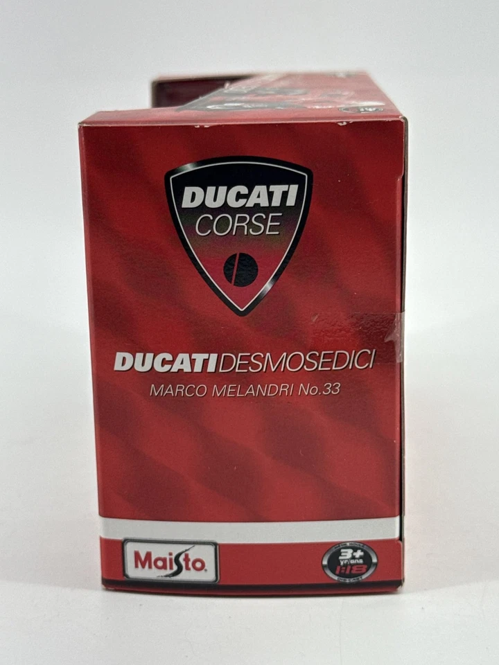 Maisto Ducati Desmosedici Marco Melandri #33 1:18 Diecast Motorcycle - Image 3 of 4