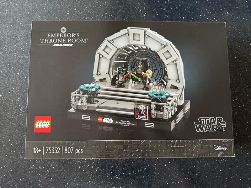 LEGO Star Wars 75352 Emperor's Throne Room Diorama Brand New Sealed