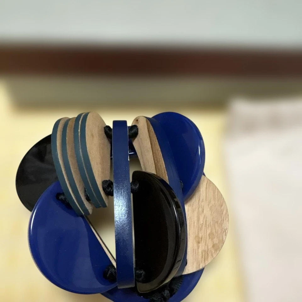 Broche Marni Azul Negro Madera Mujer Diseñador de Lujo Edición Limitada Raro Modelo Ac Foto 2 de 4