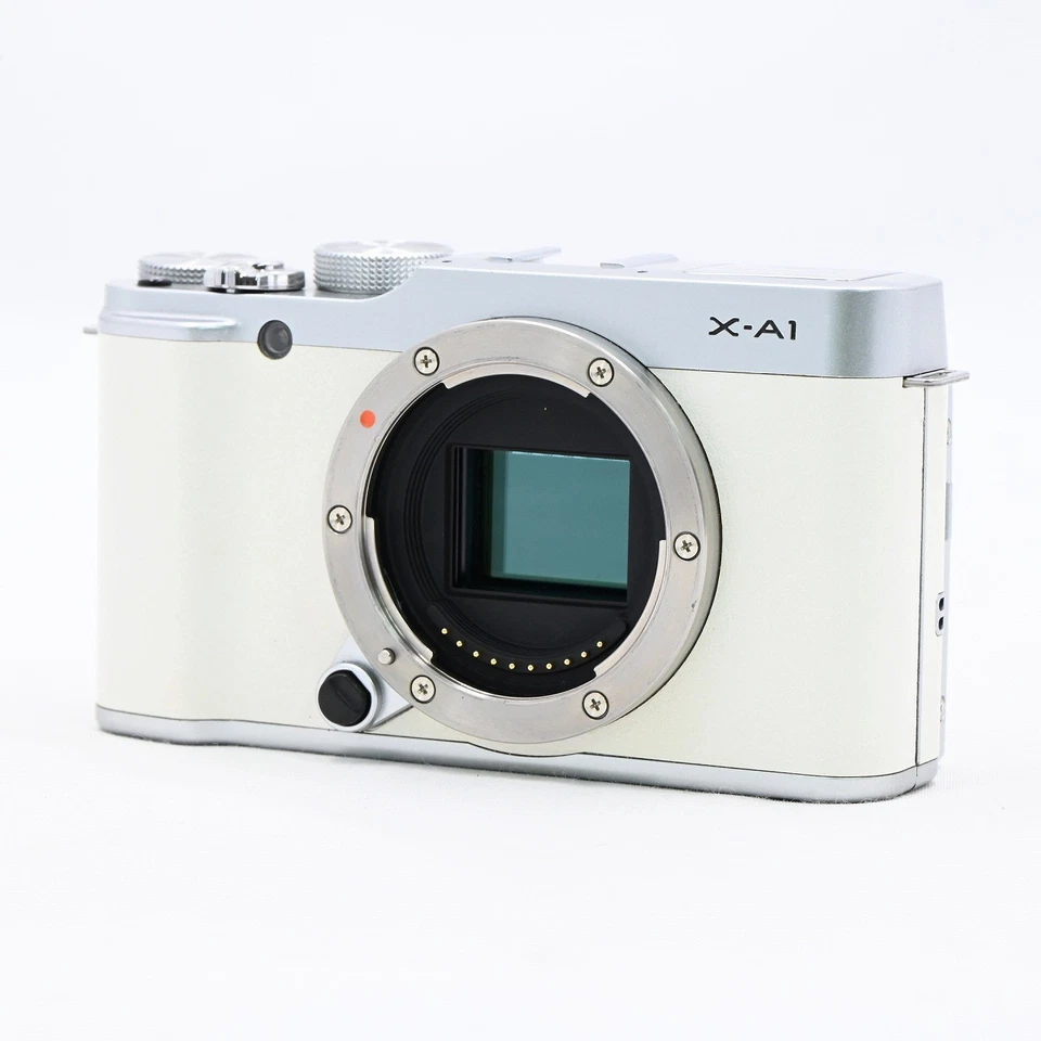 Modelo blanco premium Fujifilm X-A1 limitado a 1000 unidades [casi como nuevo] #8580 - Imagen 2 de 4