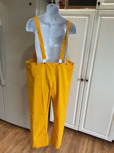 West Chester Master Gear Size Large 3-Piece Watertight PVC Rain Suit - Picture 6 of 9
