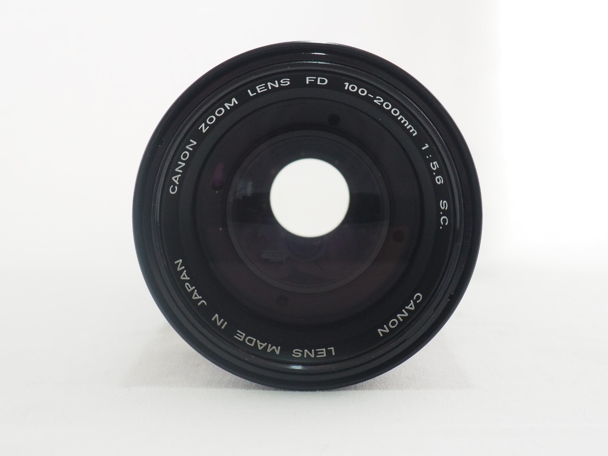 Canon FD 100-200mm f/5.6 S.C. Manual Focus Zoom Lens 55mm