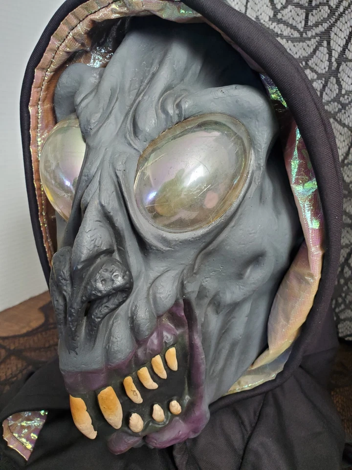 Seasons By ZAUDERS  Halloween Plated Eye Mask Alien Monster Latex Area 51 Xfiles - Image 2 of 4
